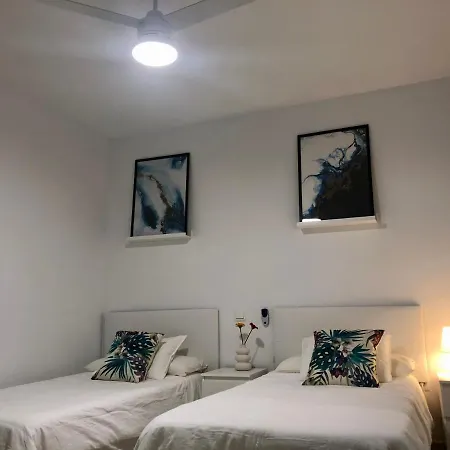 Апартаменти Carihuela Playa,